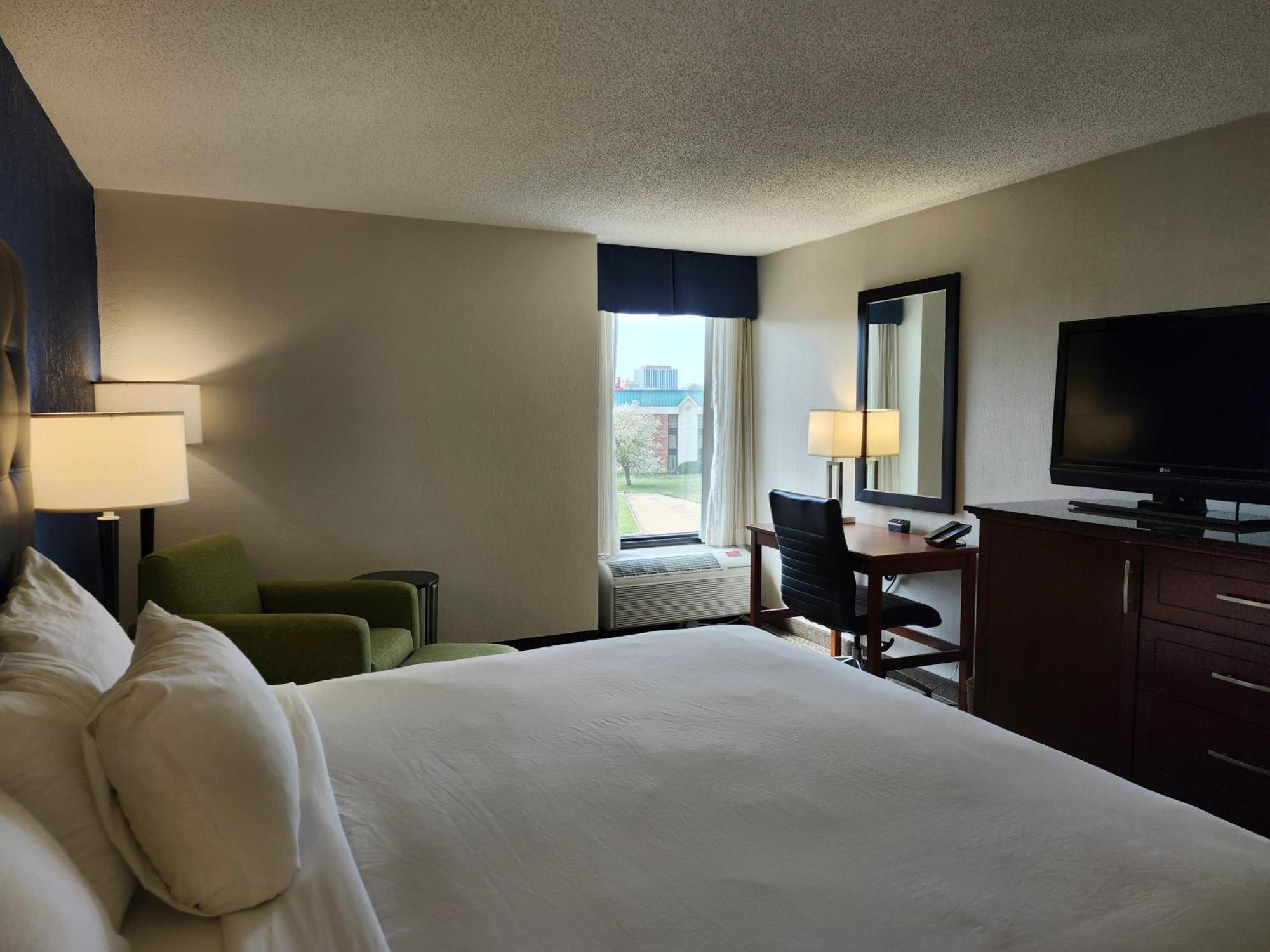 Heritage Inn & Suites St Louis Fenton, Trademark By Wyndham Eksteriør bilde