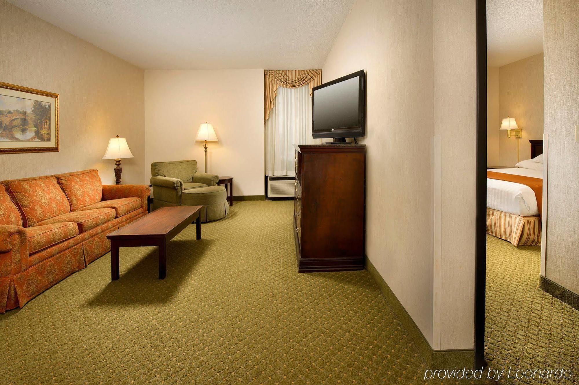 Heritage Inn & Suites St Louis Fenton, Trademark By Wyndham Eksteriør bilde