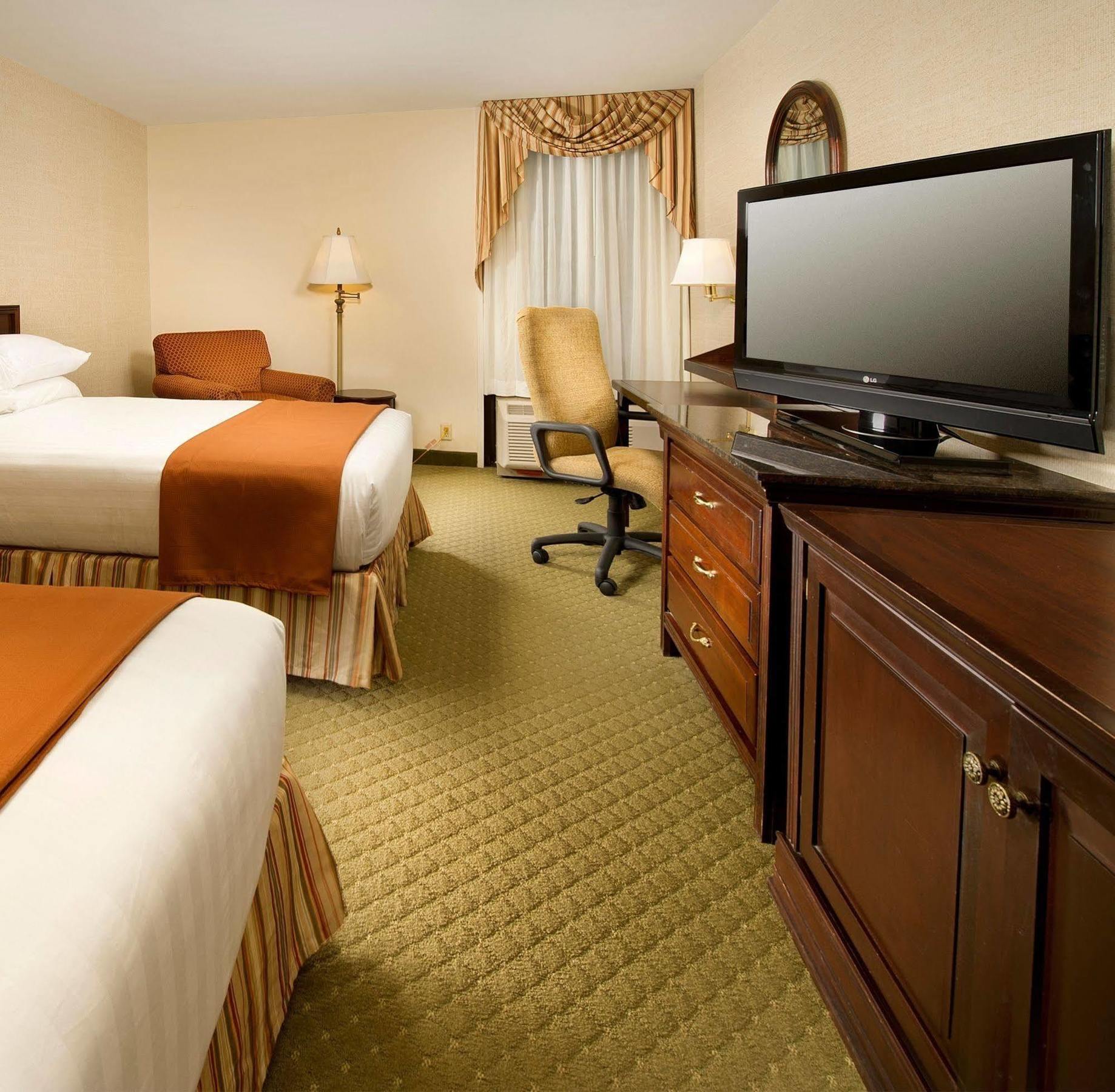 Heritage Inn & Suites St Louis Fenton, Trademark By Wyndham Eksteriør bilde
