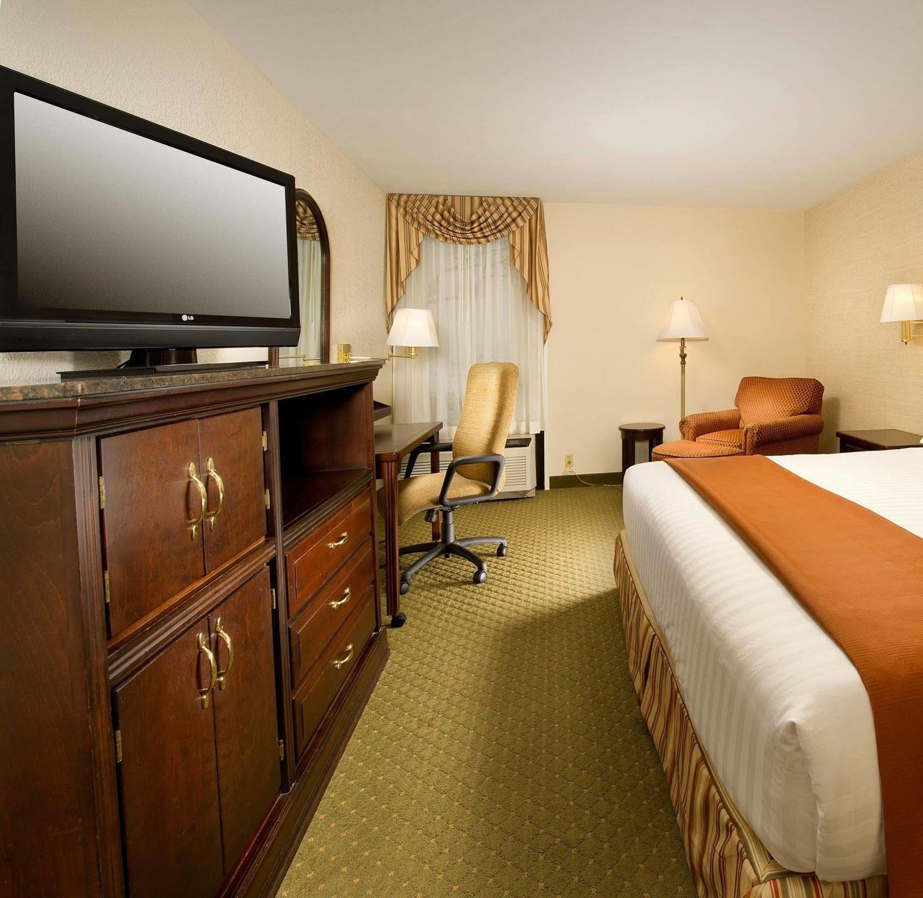 Heritage Inn & Suites St Louis Fenton, Trademark By Wyndham Eksteriør bilde